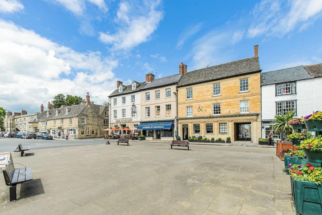 Oxfordshire Living - The Vanbrugh Apartment - Woodstock Eksteriør bilde