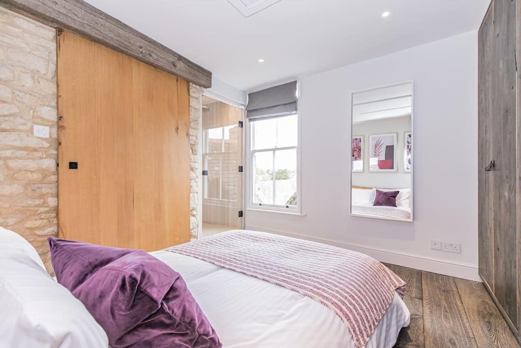 Oxfordshire Living - The Vanbrugh Apartment - Woodstock Eksteriør bilde