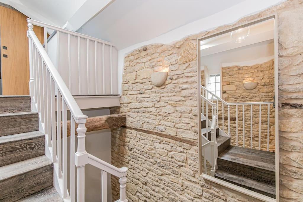 Oxfordshire Living - The Vanbrugh Apartment - Woodstock Eksteriør bilde