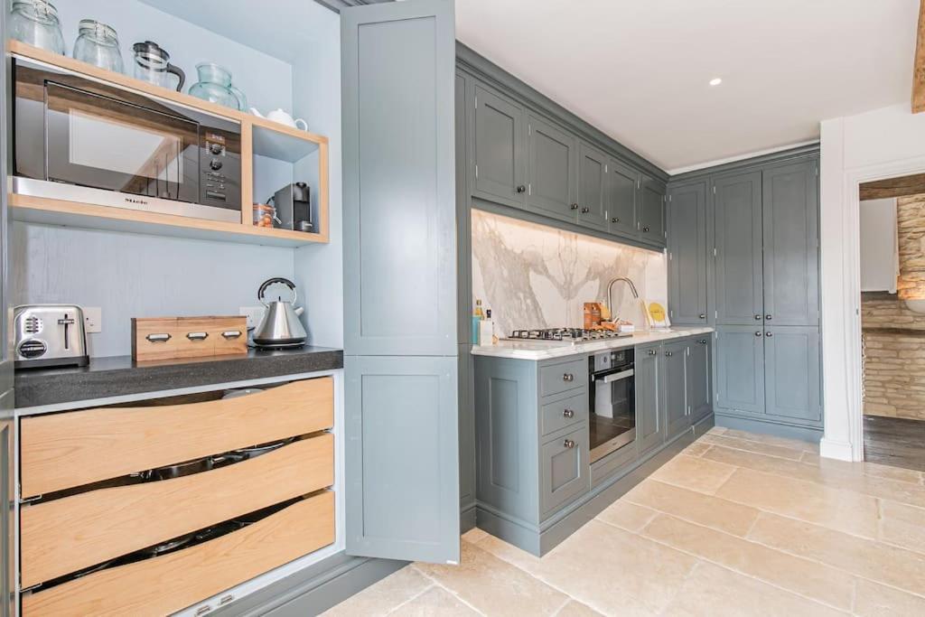 Oxfordshire Living - The Vanbrugh Apartment - Woodstock Eksteriør bilde