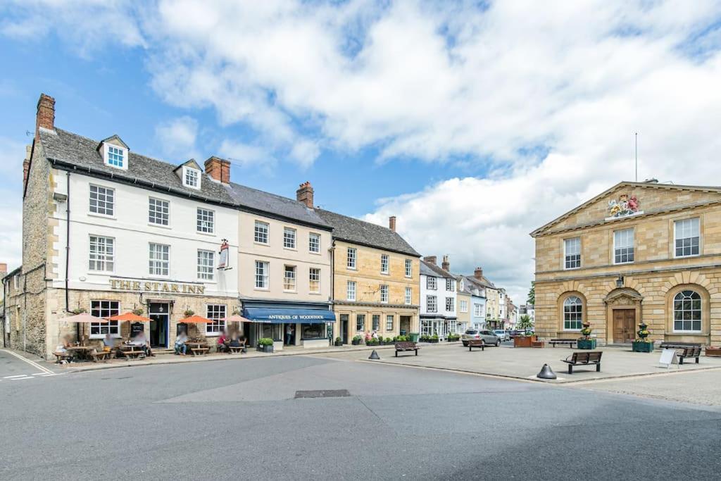 Oxfordshire Living - The Vanbrugh Apartment - Woodstock Eksteriør bilde